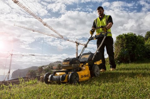 KOSIARKA DO TRAWY AKUMULATOROWA 48CM 2*18V 2*5.0*AH DEWALT