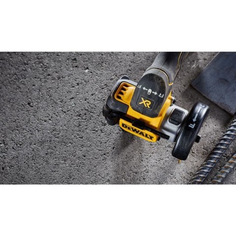 SZLIFIERKA KĄTOWA AKUMULATOROWA 76MM 18V XR 0*AH DEWALT SZLIFIERKA KĄTOWA AKUMULATOROWA 76MM 18V XR 0*AH DEWALT
