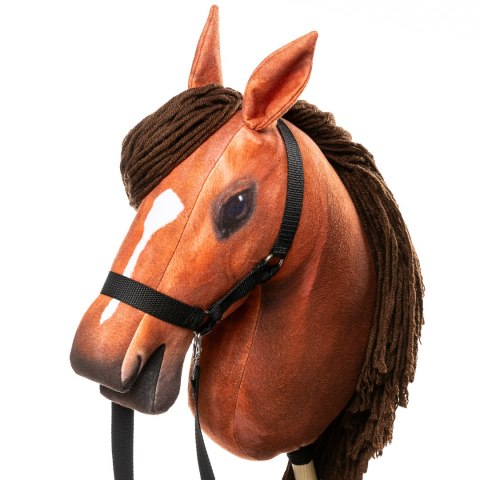 Konik na kiju z kantarem - Hobby Horse Skippi - Bursztyn - jak żywy - A3 Konik na kiju z kantarem - Hobby Horse Skippi - Bursztyn - jak żywy - A3