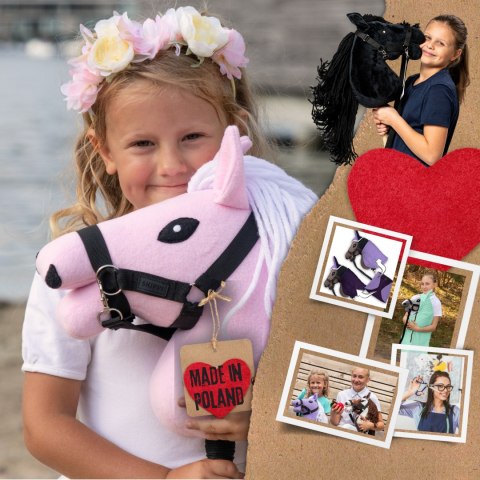 Mały Hobby Horse Skippi - koń na kiju - różowy A5 - lekki i poręczny Mały Hobby Horse Skippi - koń na kiju - różowy A5 - lekki i poręczny