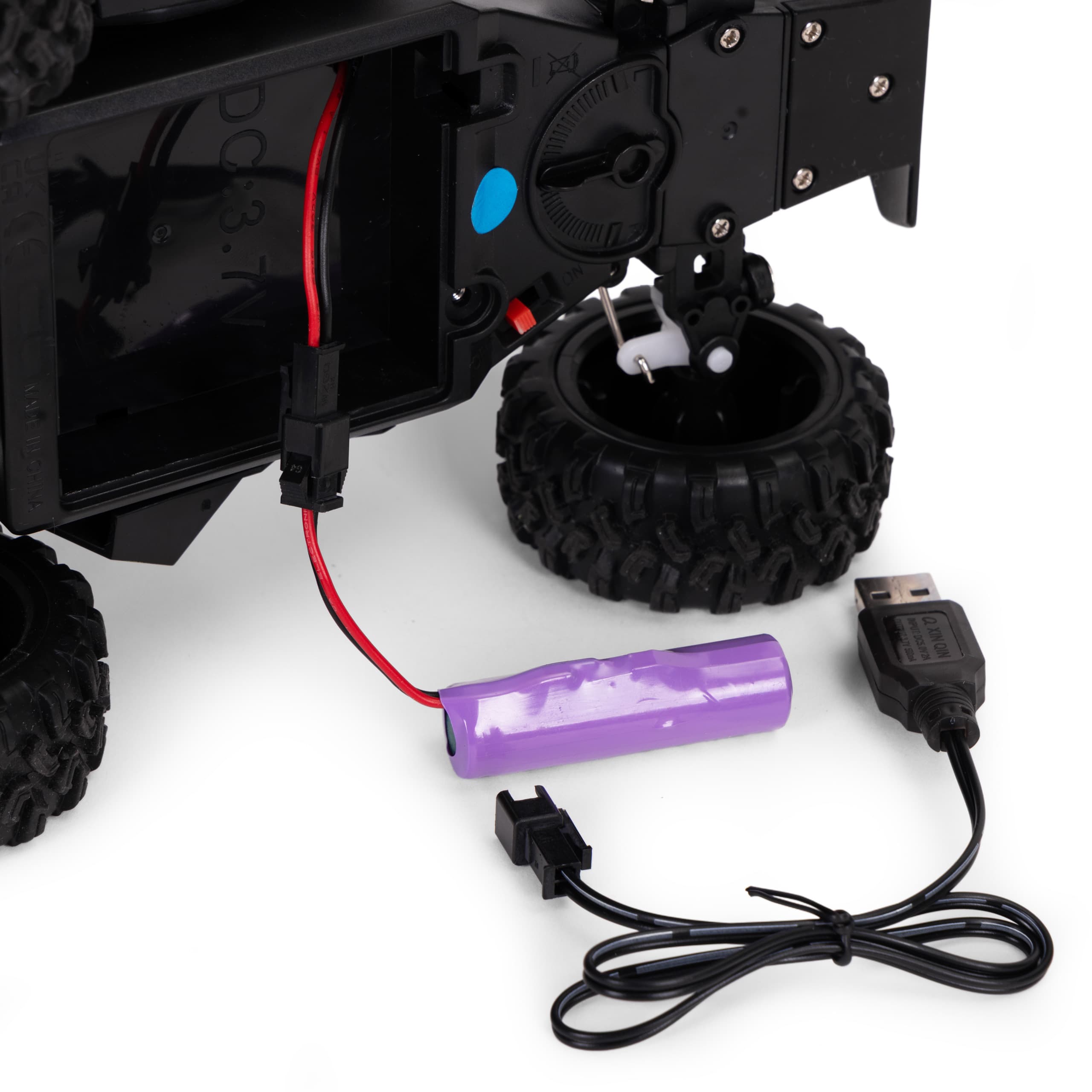 Samochód zdalnie sterowany terenowy auto RC skala 1:18 napęd na tył akumulator 3.7V 500mAh