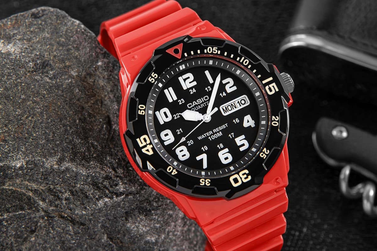 Zegarek CASIO MRW-200HC-4BVDF