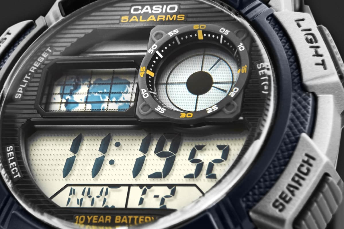 Zegarek Męski CASIO AE-1000W-2AVDF + BOX