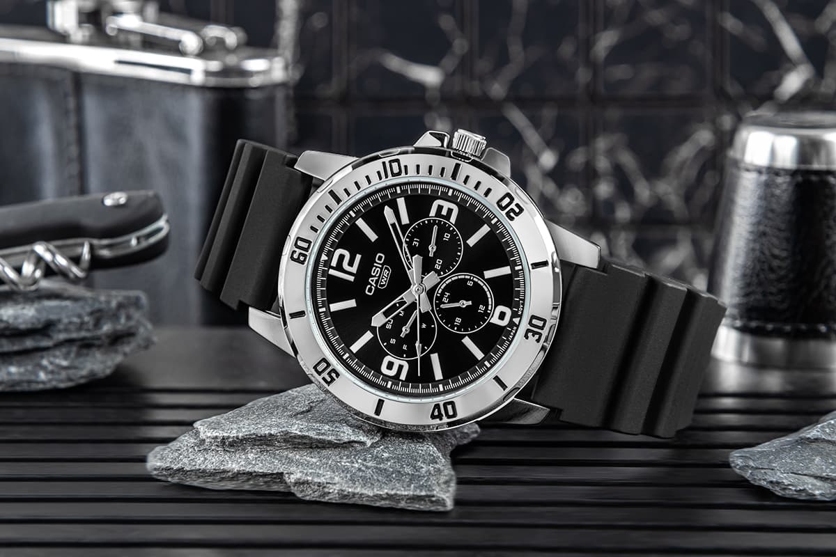 Zegarek Męski CASIO MTP-VD300-1BUDF + BOX