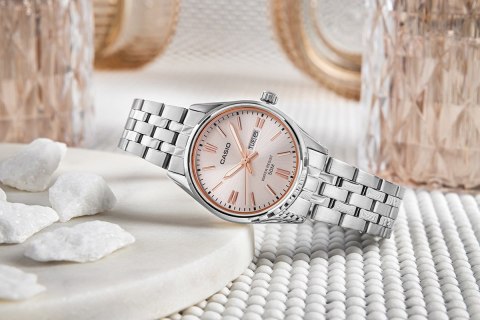 Zegarek Damski CASIO LTP-1335D-4AVDF + BOX CASIO Zegarek Damski CASIO LTP-1335D-4AVDF + BOX CASIO