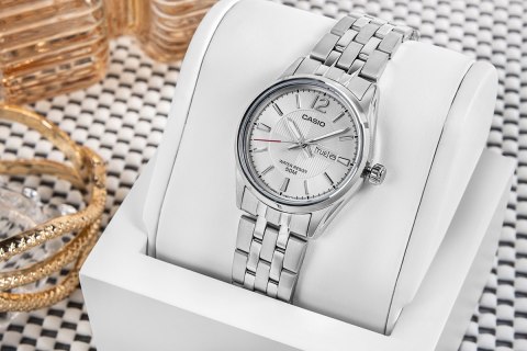 Zegarek Damski CASIO LTP-1335D-7AVDF + BOX CASIO