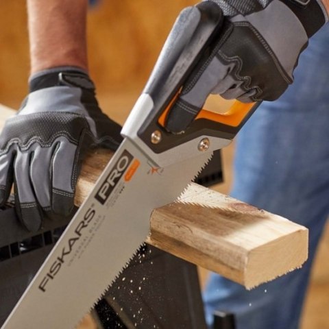 PIŁA RĘCZNA POWERTOOTH 50CM 9 TPI FISKARS PIŁA RĘCZNA POWERTOOTH 50CM 9 TPI FISKARS